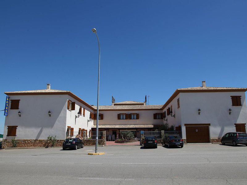 F5BF9033980A43865A813EA998B8DE04