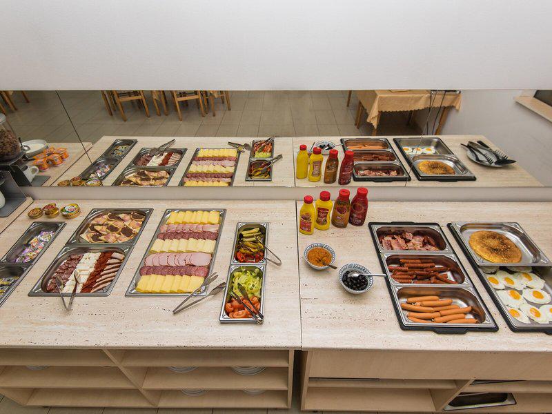 2F04E46FC8E4FDD06414FA51D760BDB2