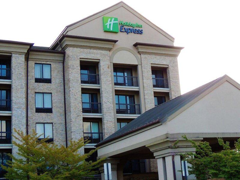 E4025DC6B35F98B4130616AFC180A4A2