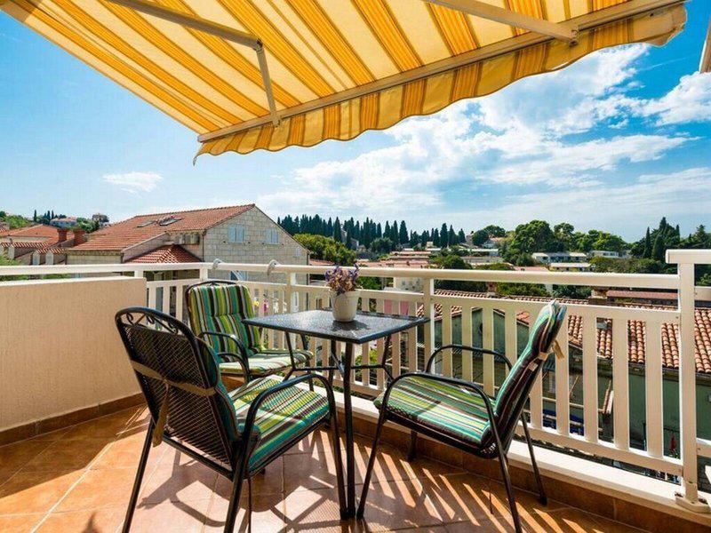 2BBAD0A5D2E1B03008977B9E80D74511