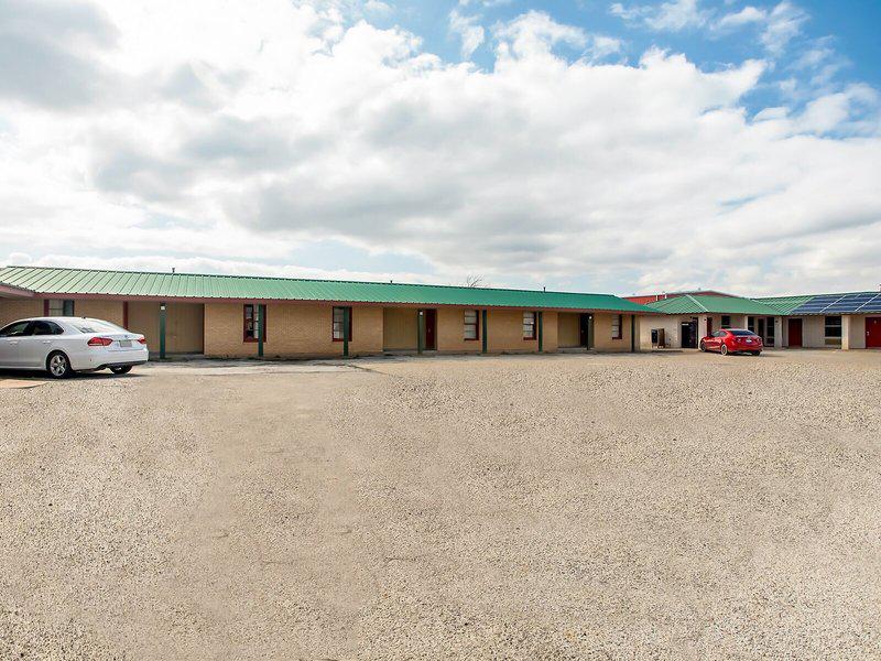 30096DAD887F04B81B03E43295B37209