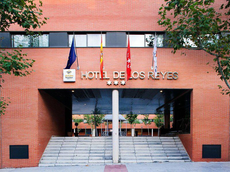 152BB9FDA7C8173E18F73FEDF855F5E8