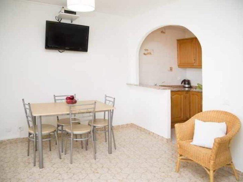 DCDCF68AE6D28BC02EBD196C57E55B4A