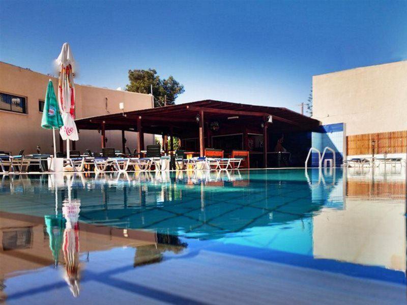 E6852C8F0A2CFCF35B9D30AB41F98864