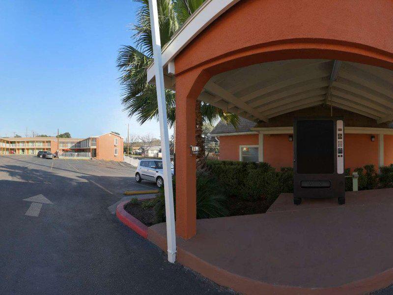 A9CD0B65DEF0196BAF947268A1ECC0FC