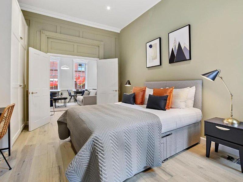 C0A7D9AC6CC38327ADDB93F917E4C9AF