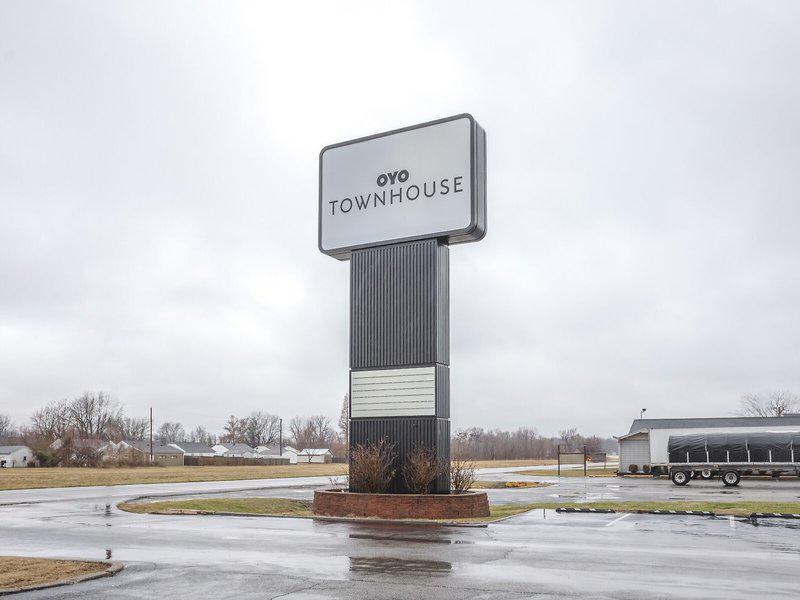 ABAD73CF9DF42D9D7CEB10F6C096B0B0