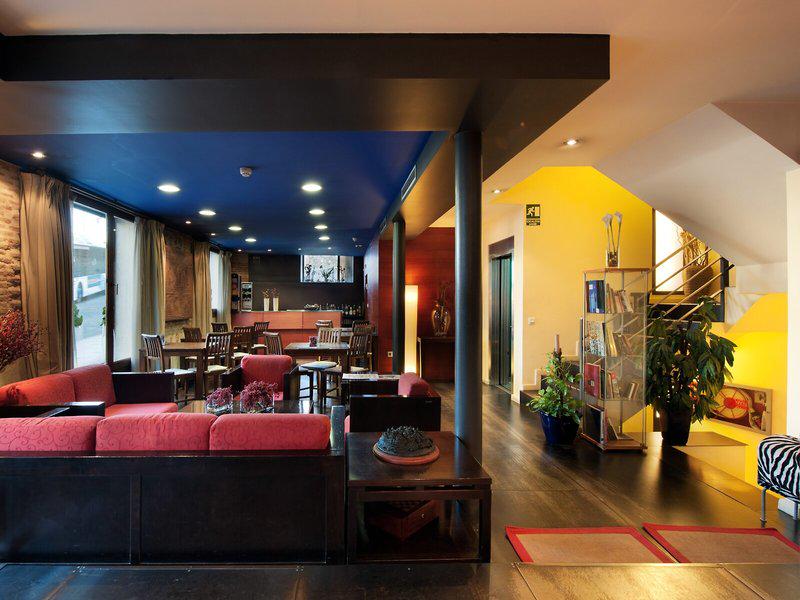 27B77D33D87B4C8458912318674D5682