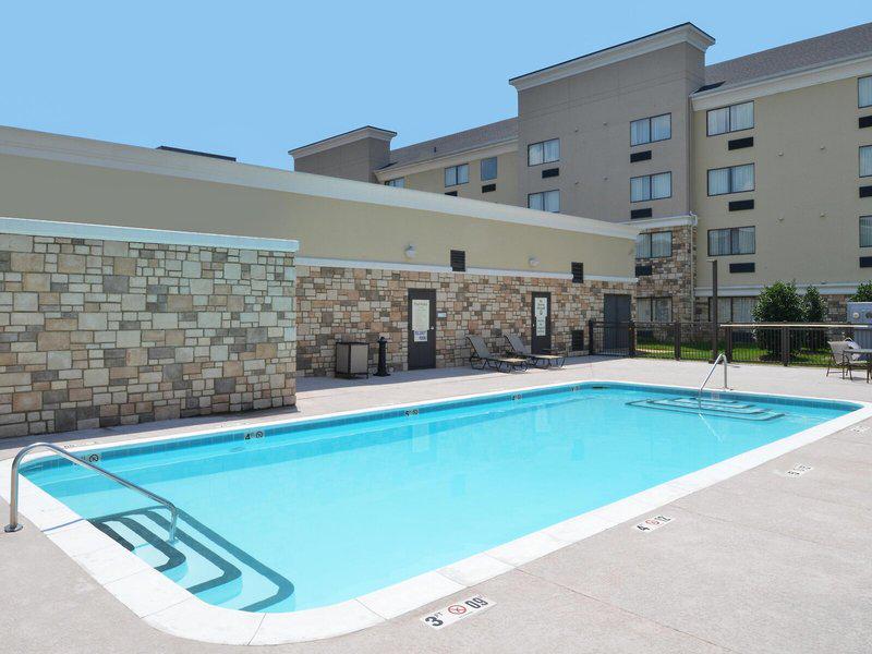 5C7D47D30439E39FBAD5F7CAA79455DE