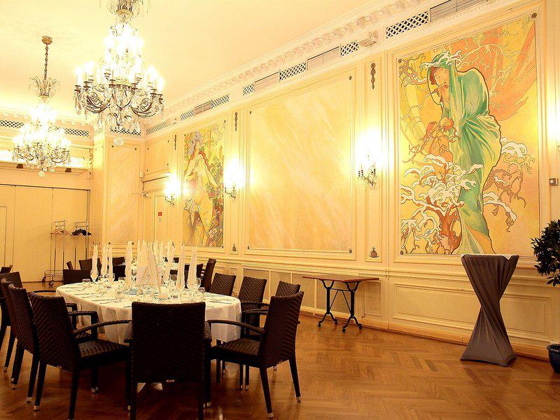 13DB7DAAC6EE469563BFCFEC28B2742E