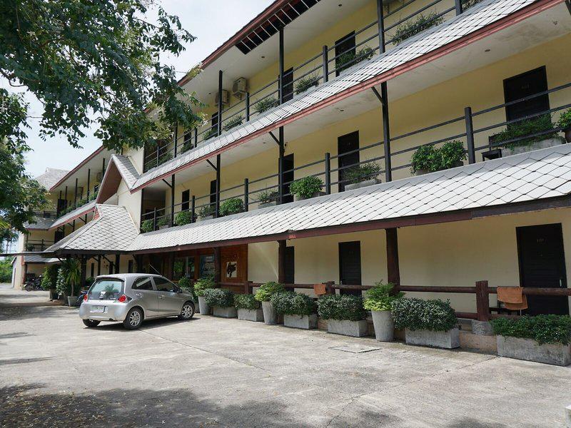 A467ABD2675526F3E9B9468383E70A54