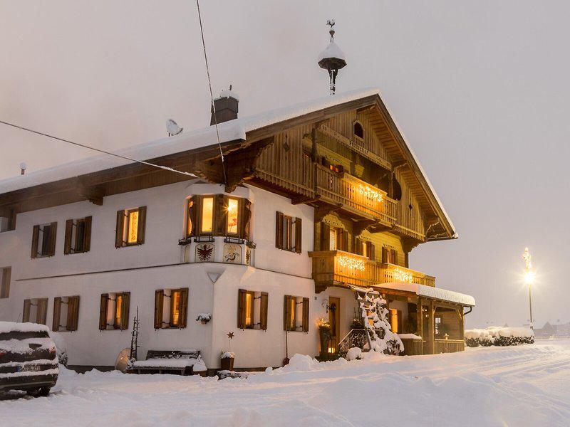 C13E548EA18A3D425034522D3A8E5DEB