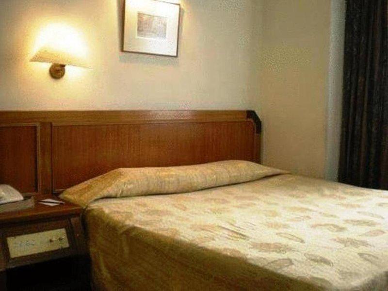 63768E7FDBF5FD6E2A36F9F640B853E4