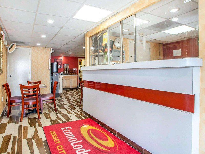 47B28BA903E10A8C1799103A798ED698