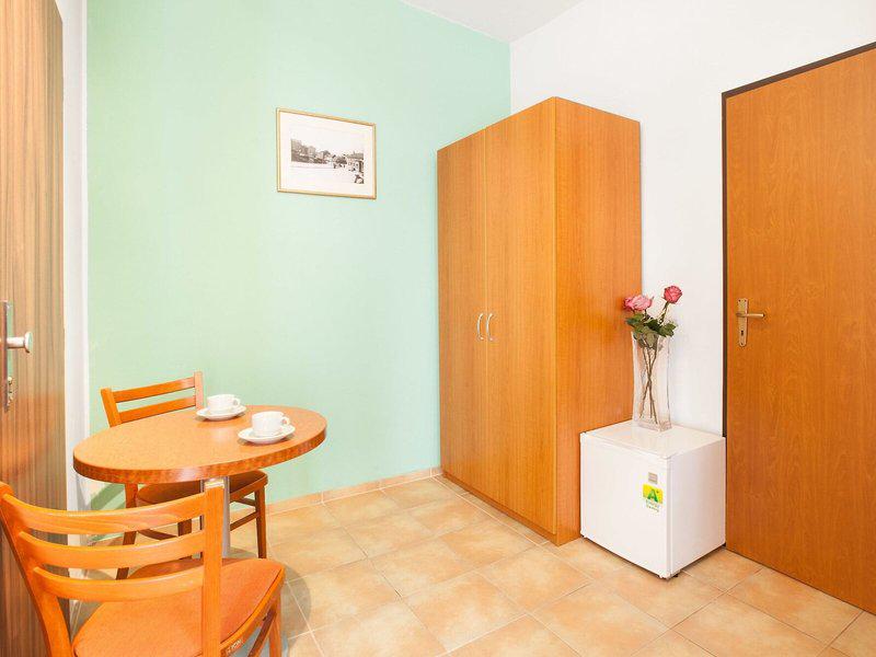 9710E73A5733FD7271552AE6E8A4B870