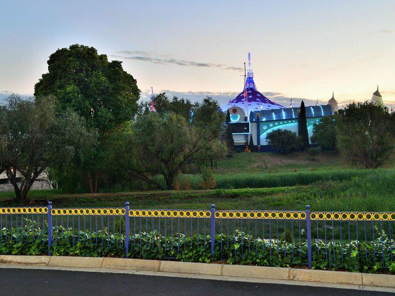 9B86A0A719DB8370971E330CC84B1A3F