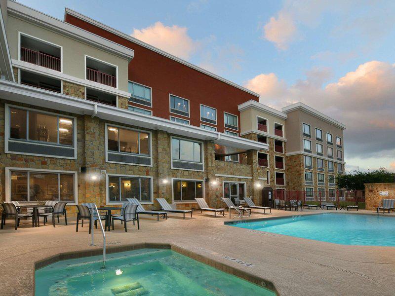 B23D4D41050E63B6195E6AE280ED8AE6