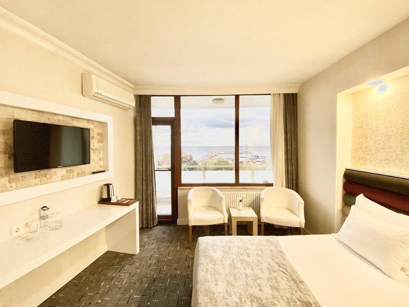 86AAB36650BAFFD84BFD13B5D22C976D