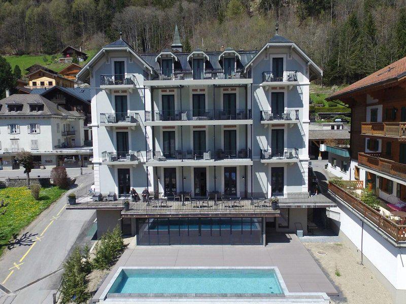 DE0E5D2E12204A0547F35A28D542722E