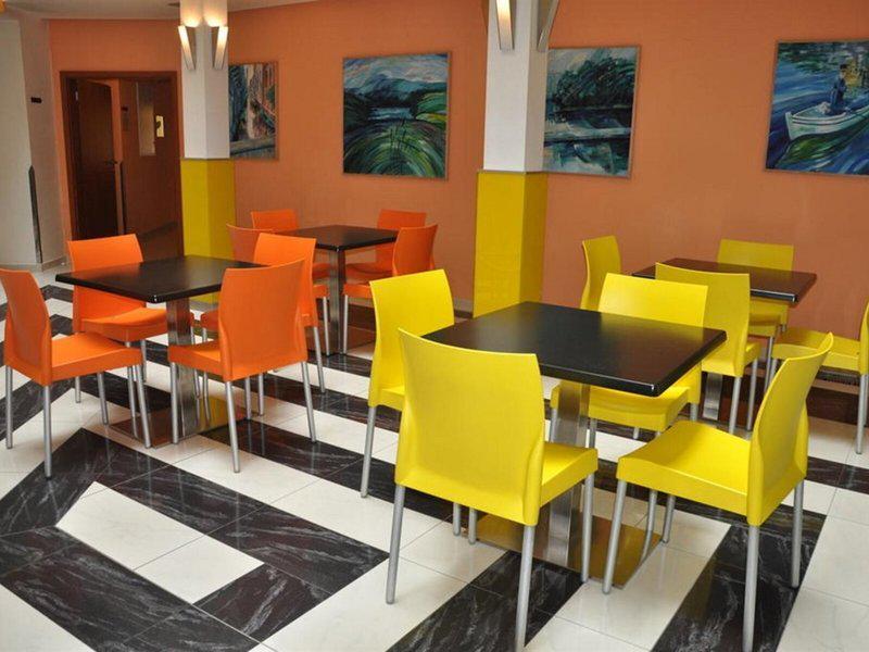 E4A3AFAB4B0DC34C049E491A9B26394C