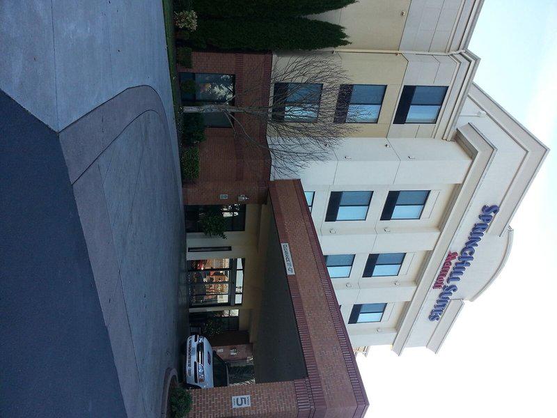 235A2A66816040B87B478C24DF1B0527