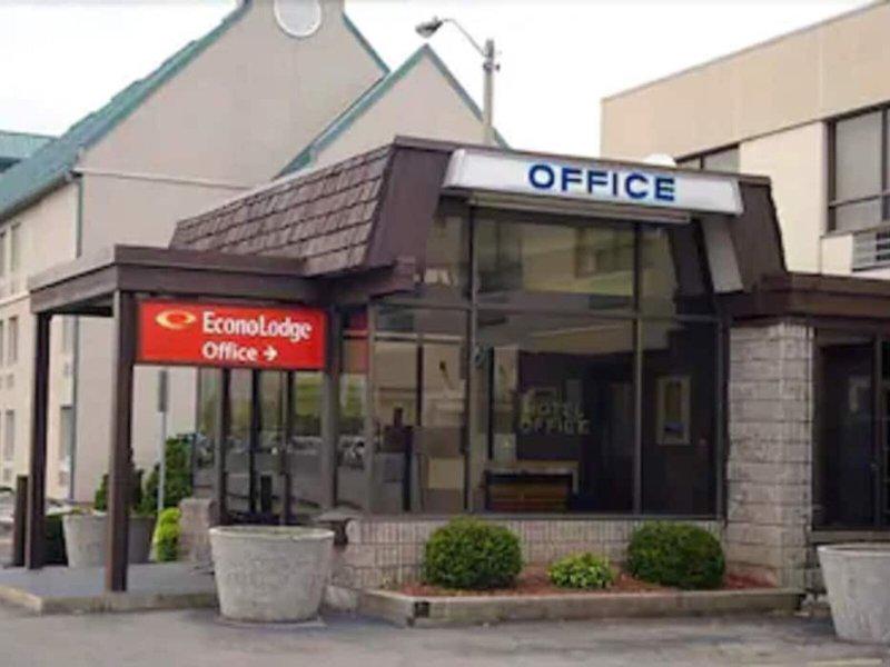 64458C2550E262F673D6EA71B28C02E1