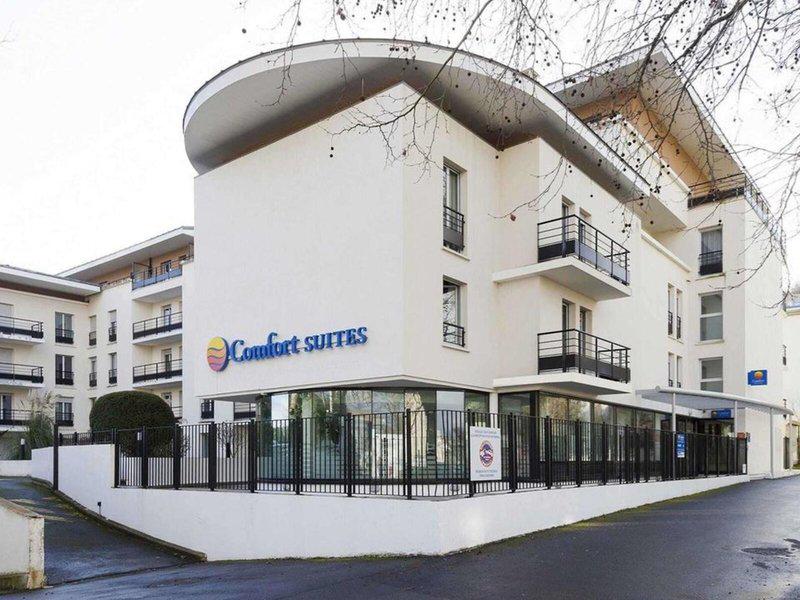 7B3EC072F9594DF51F48F1F764226013