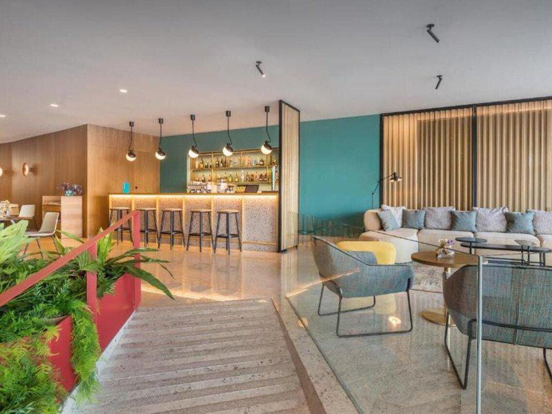 3864E381A6A86B5898179E2CD7390700