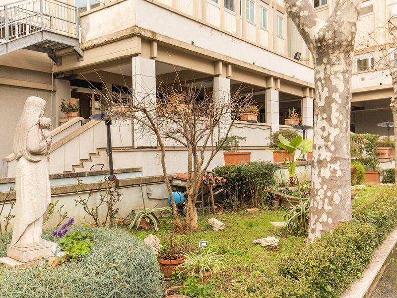 EF57F3FD1F9AD0F27B7BAFF1166008F4