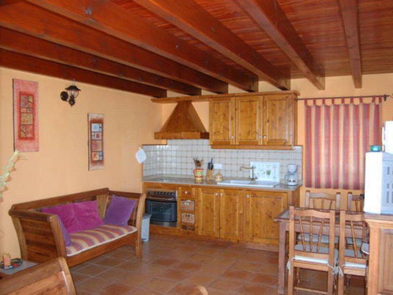 E45940C40442F78A29BBB07A5CB1171A