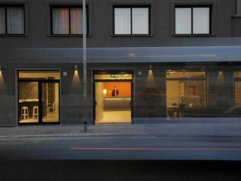 638C773F937EA0B0B5C191487E3CE263