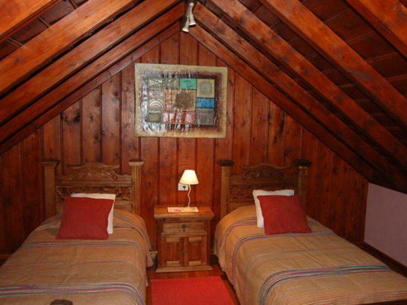 F1DEF33E6E49C59525B2E8BD81D573A3