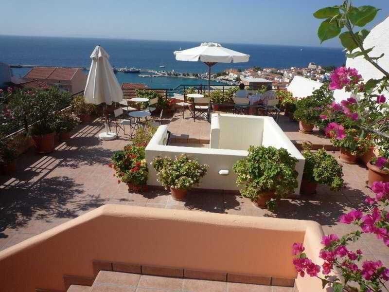 9C301B39CFF1A2C9A21AF5C791B7EE2B