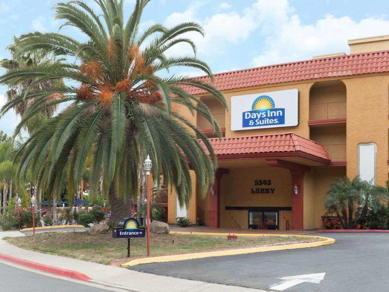 70AAAEB6986811471F34ADE66A52F657