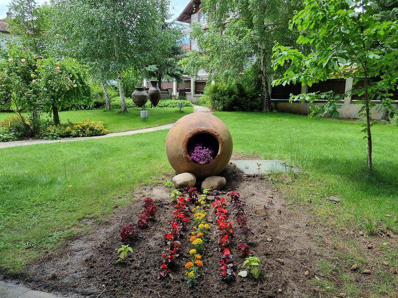 68F8B33253D93F2AC2C21909B226CF3A