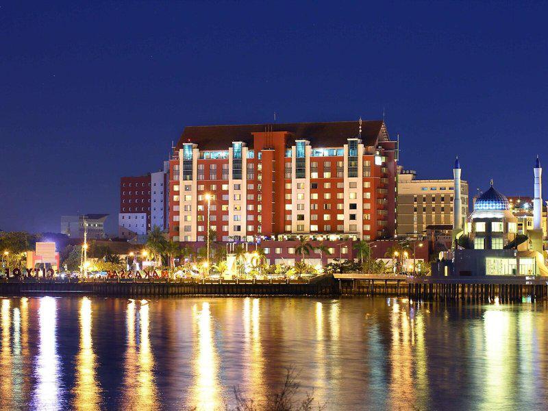 A8E033ADCCF56F432FDE5794E82D9DF2