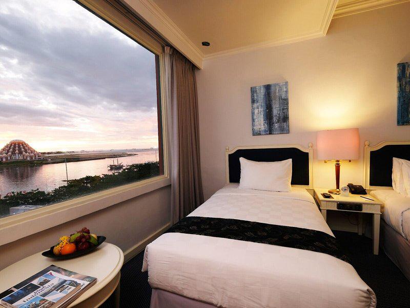 E5EAAB831933C7A3BA5CA8C3B90E9F4E