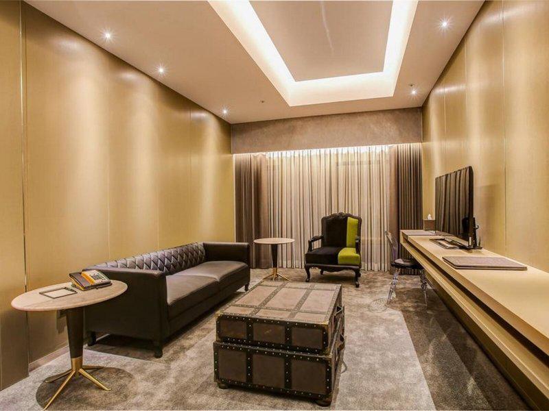 73D1079C0E3E7AA4328630D91A0E12C9