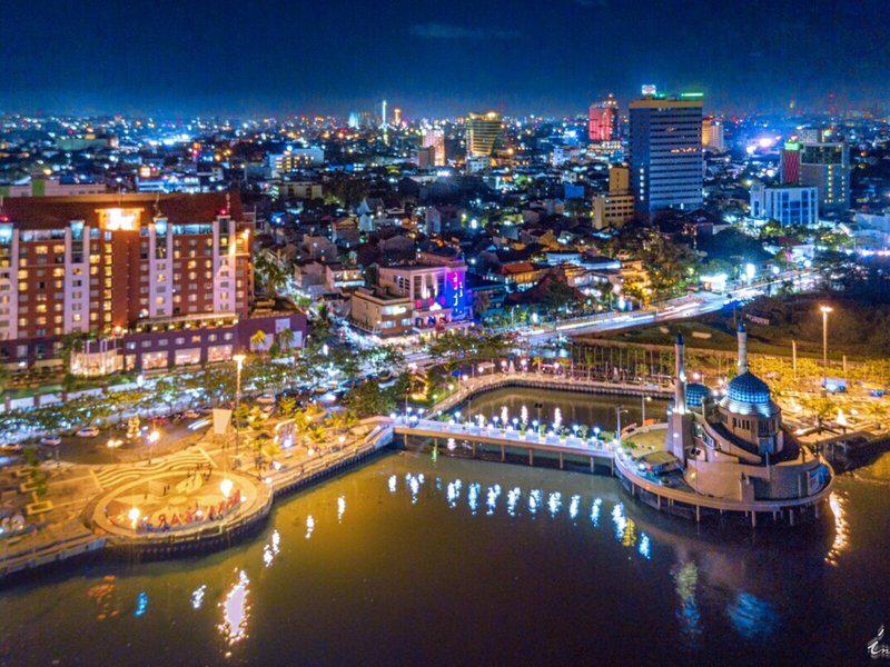 93B102D0351C2789937F68A80E9CCEE7