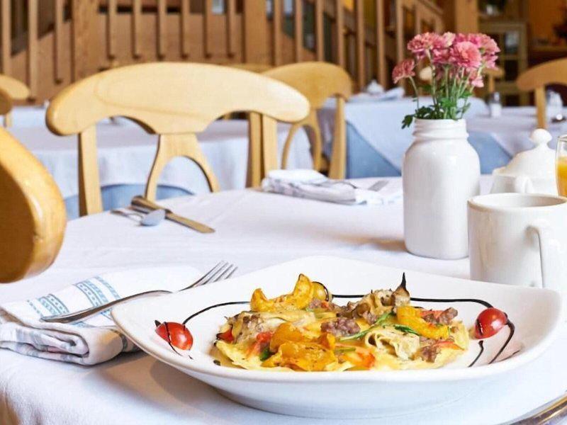 B60C7C128A062C42A76E3872BE77F020