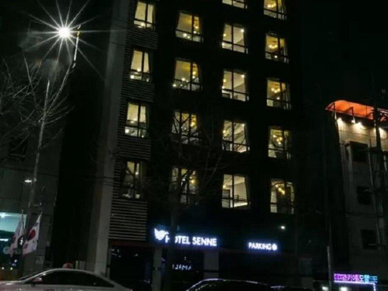 BF08071D841F04A00E8CF8349F94413E