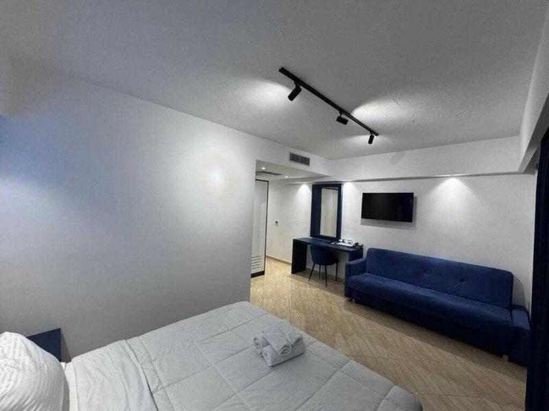 F9DB8D05AF01F4E036D0DB2E82699798