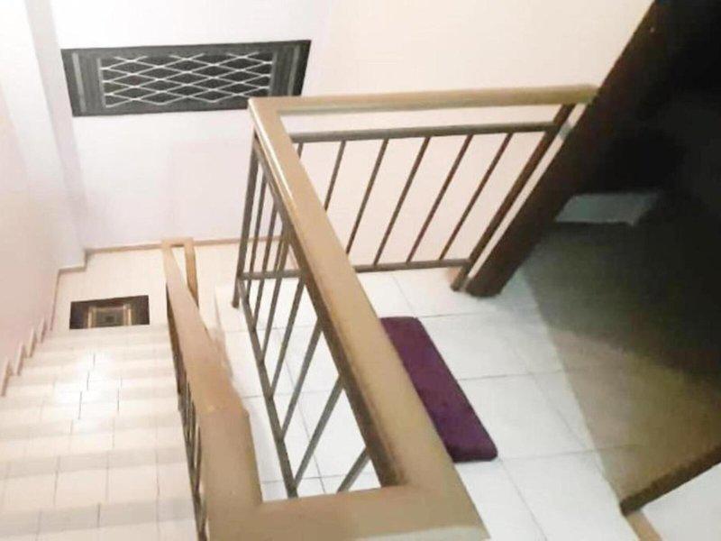 BADE4873B67EC58264E1B6B0D47F86B9