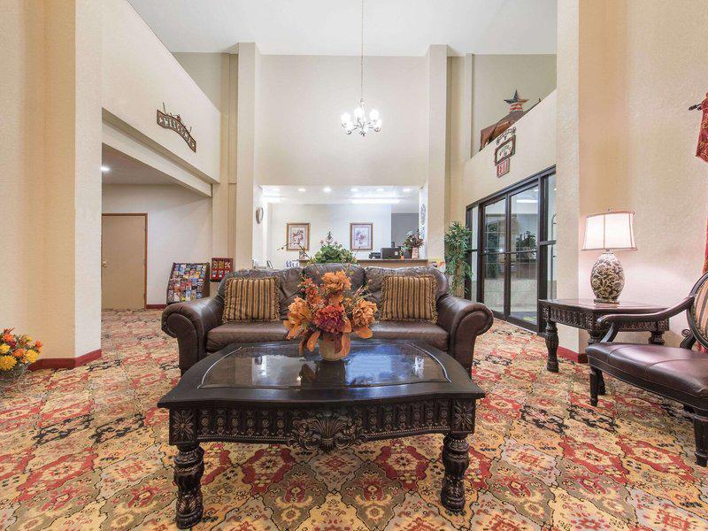 6F571C157DBFB6AB782B3858FBEF7D3C