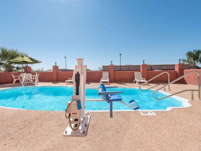 58B06EEE6649956F1FC322DD7A76FEA4