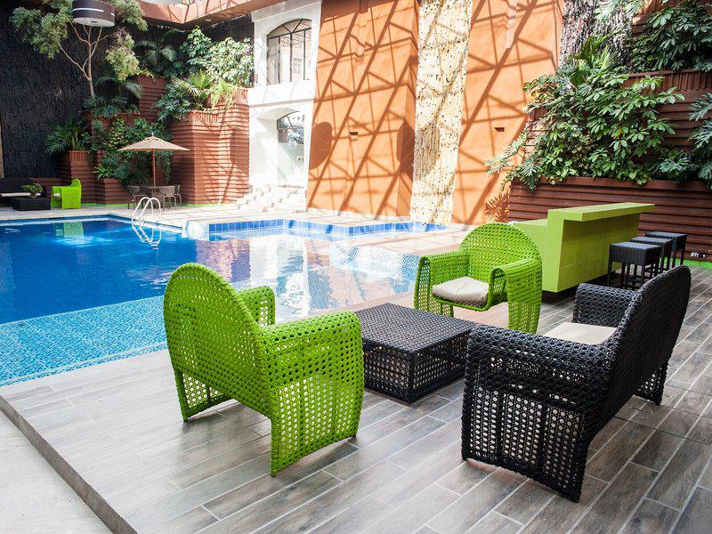 3C3752E199F913D73B362B5393F40095