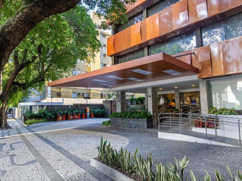 9B37BBB0DD902130A1F5ECECFCE91F61