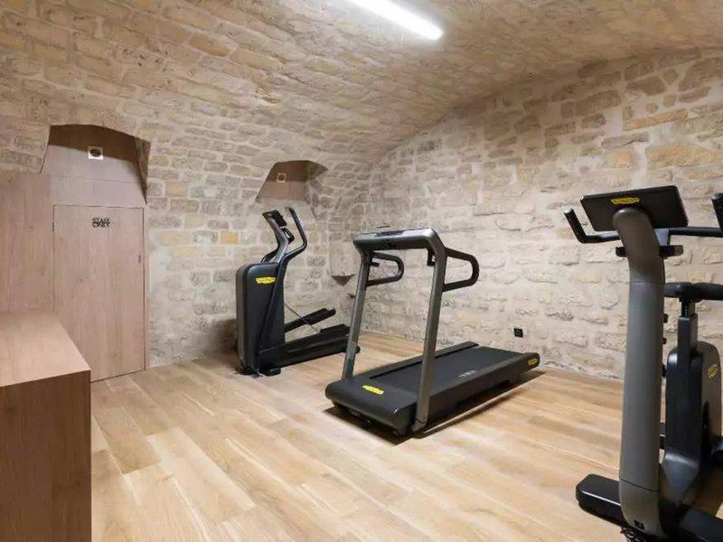 4F8C50DAFAF8132E49277CB07F68976B