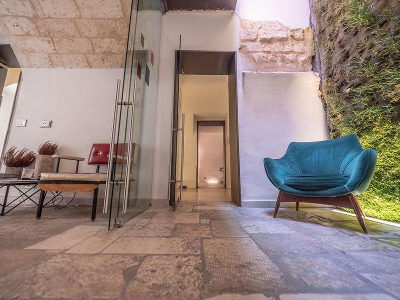 83FEB230AADE05254794228079B1A9BE