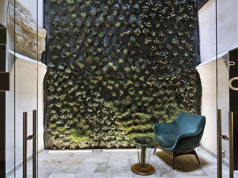 872817020685BF40844531A5658599EC